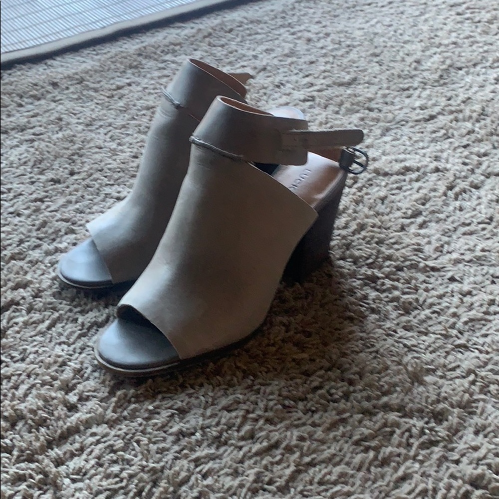Lucky brand shoes
